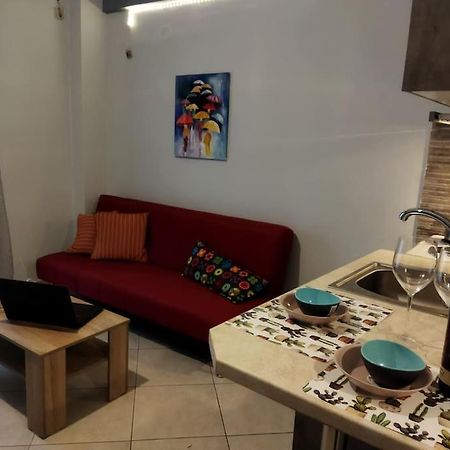 Studio In City Center Apartment Kavála Exterior photo